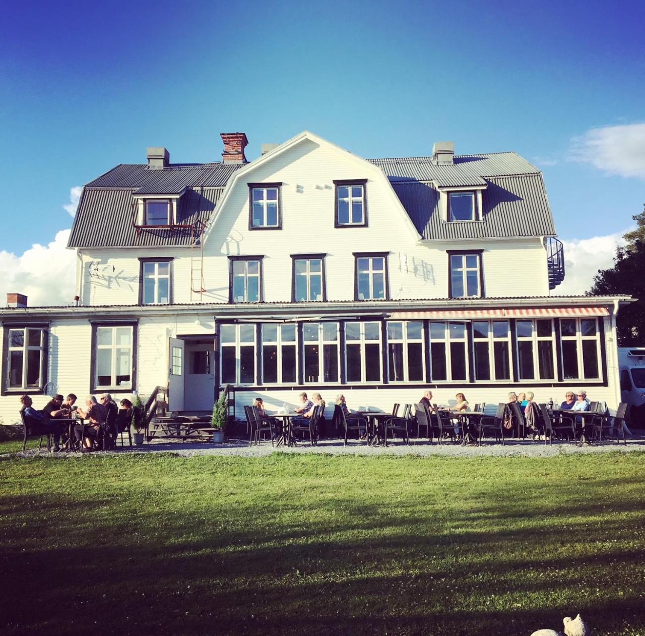 Hotell Restaurang Naemforsen Näsåker Eksteriør billede
